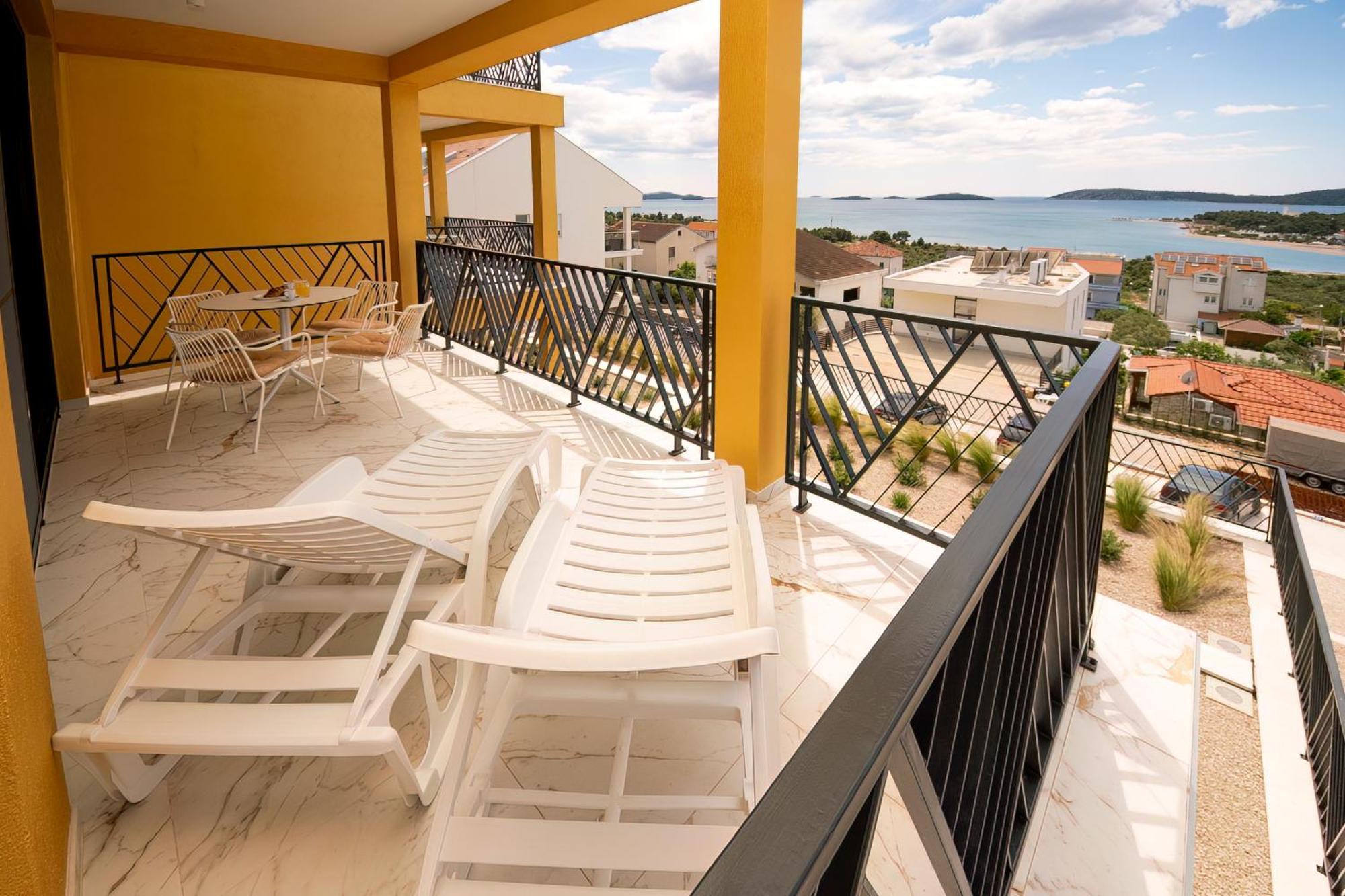 Mediterana Art Deco Resort (Adults Only) Šibenik Buitenkant foto