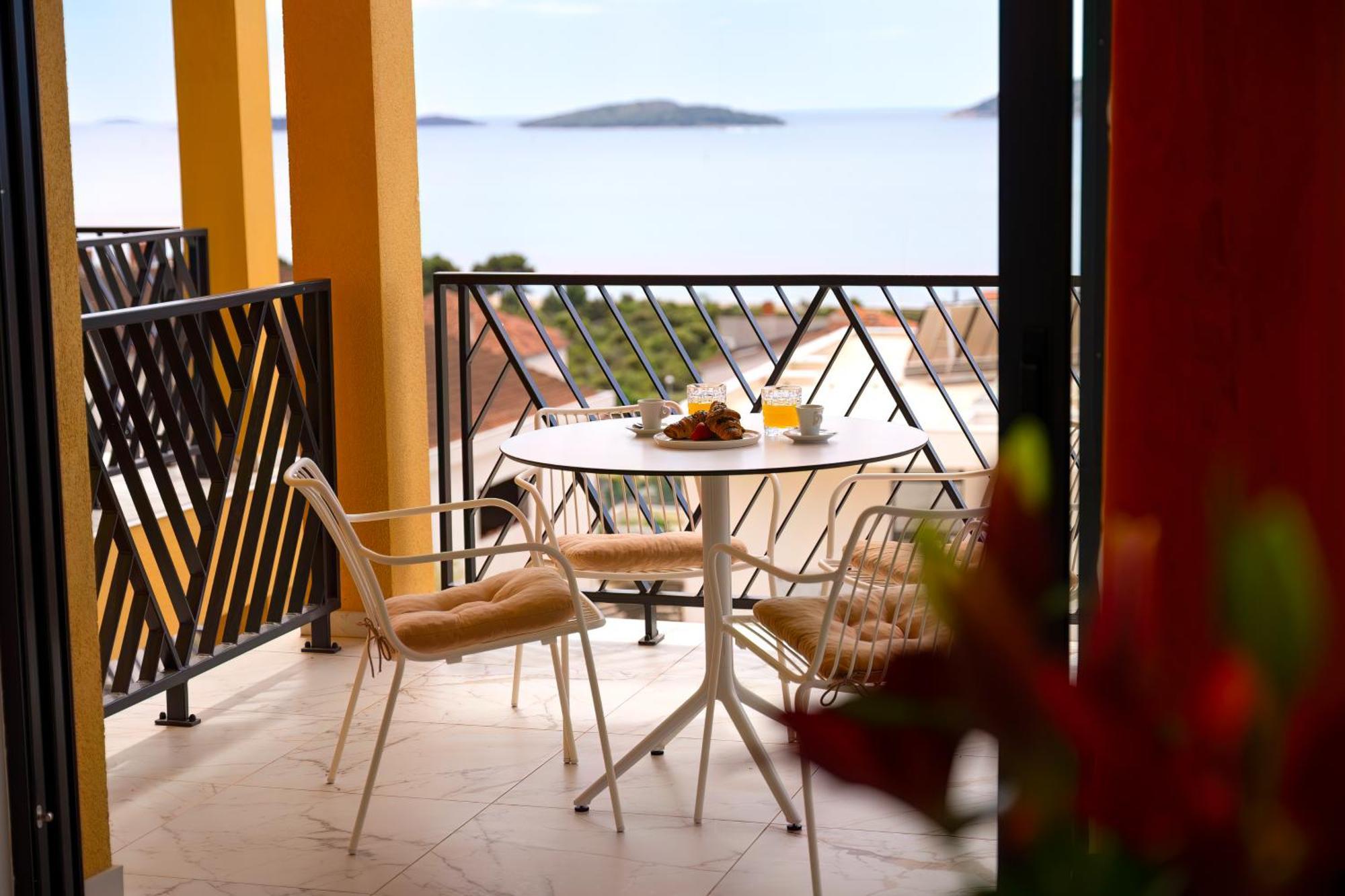 Mediterana Art Deco Resort (Adults Only) Šibenik Buitenkant foto